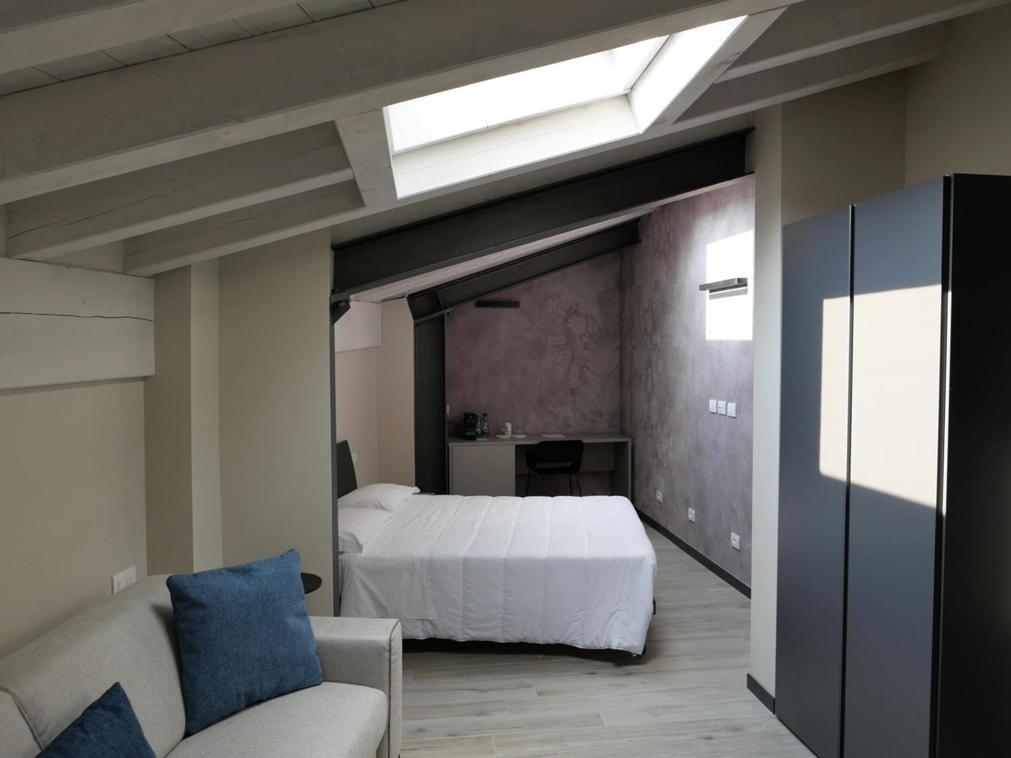 Monte Isola - Decio Rooms エクステリア 写真