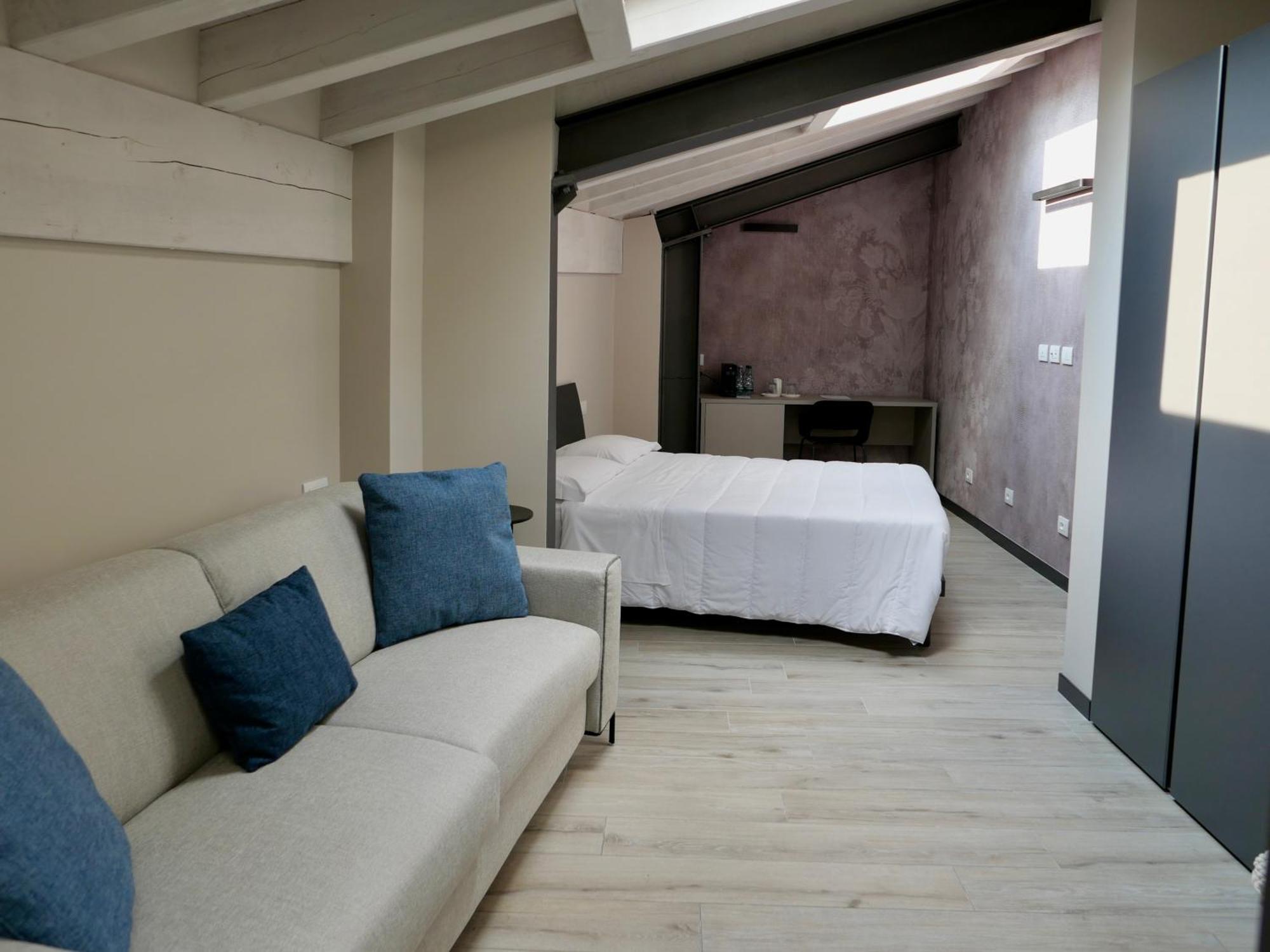 Monte Isola - Decio Rooms エクステリア 写真