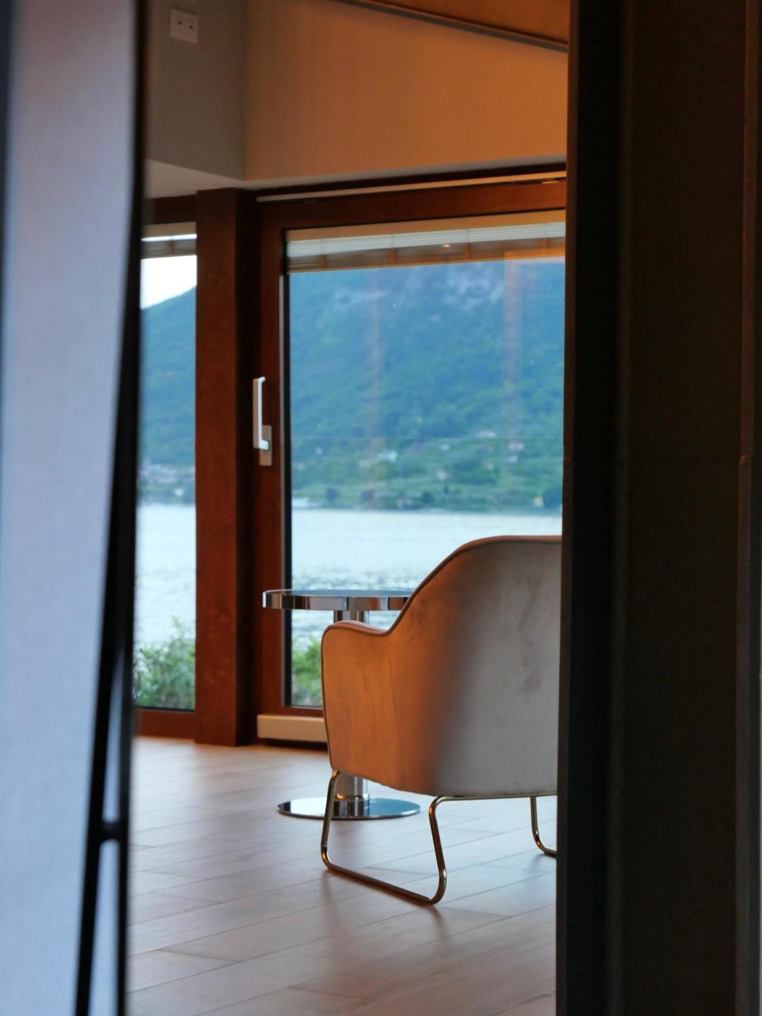 Monte Isola - Decio Rooms エクステリア 写真